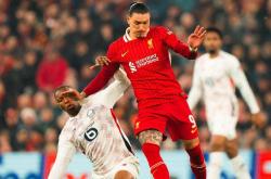 爱游戏app-包含今晚里尔备战欧冠，队长鼓劲细节曝光，压力陡增，控场能力受关注的词条-爱游戏app